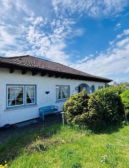 Einfamilienhaus mit Weitblick & Einliegerwohnung im Grünen - Eschenburg
