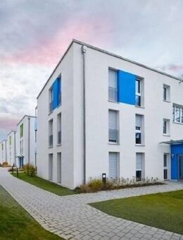 Neuwertige 2- Zimmerwohnung mit Balkon und Tiefgaragenstellplatz in Esslingen-Hohenkreuz - Esslingen (Neckar)