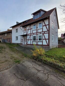 WOHNEN UND ARBEITEN!!! Wohnhaus mit Werkstatt und großem Grundstück - Niederaula