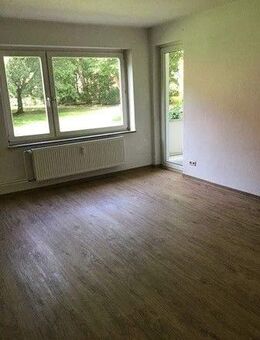 Geräumige 2-Zimmer Wohnung im Erdgeschoss - Lübeck