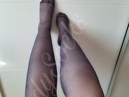 Strumpfhose getragen / Nylons / 20DEN / Navyblau - Berlin