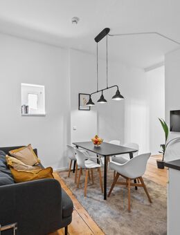 Cosy 5-room flat in the heart of Berlin with good transport links - Berlin