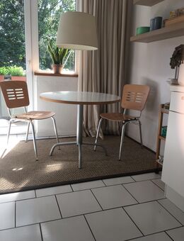 Esstisch rund + 4 neuwertige, hochwertige Buchenholzstühle - Hamburg