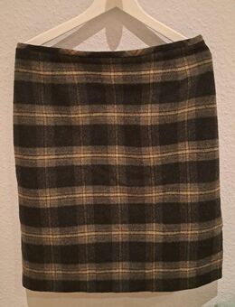 Karierter Rock. Gr. 44 - Berlin