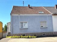 EINFAMILIENHAUS MIT 2 WOHNEINHEITEN UND GARTEN IN 66773 SCHWALBACH-HÜLZWEILER - Schwalbach