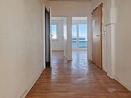 Helle 3-Zimmer-Wohnung mit Balkon im Hochhaus - Ideal für Pendler! "Ab Mai verfügbar" - Halle (Saale)