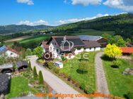 ***Idyllischer Vierseithof inkl. Fernblick, 2 Wohnungen, Halle, PV-Anlage & vielen Möglichkeiten!*** - Hauzenberg
