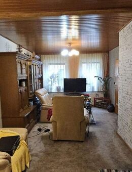 Städtisch gelegenes Mehrfamilienhaus mit viel Entwicklungspotenzial. - Itzehoe