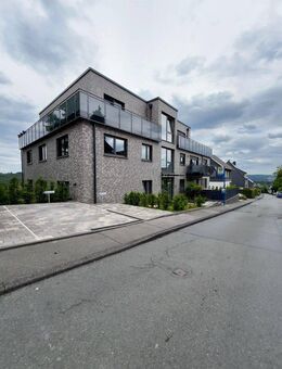 "Erstklassiges Wohngefühl - Großzügige Balkon-Wohnung in Cronenberg" - Wuppertal