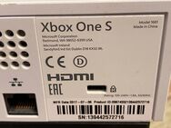 Xbox One S mit einem Joystick - Greifswald