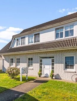 Schöne Wohnung mit großem Spitzboden im Herzen von Borgfeld - Bremen