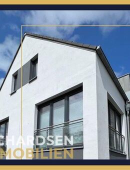 Kapitalanlage: moderne und zentralgelegene, vermietete 4-Zimmer-Maisonettewohnung - Niebüll