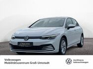 VW Golf, 1.5 TSI VIII Life, Jahr 2023 - Groß Umstadt