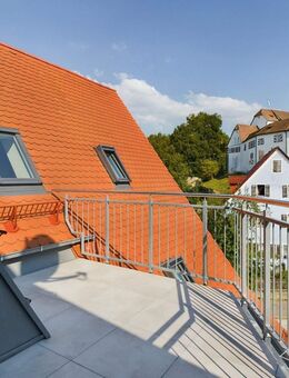 Moderne 3-Zimmer Dachgeschosswohnung direkt am Schloss - Henfenfeld