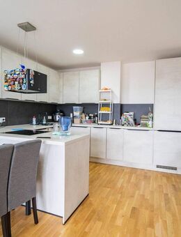 Attraktive 2-Zimmer-Wohnung mit Balkon und moderner Ausstattung - Regensburg