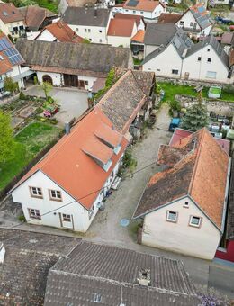 IMMORath.de - Zwei Häuser mit Baugrundstück - Vogtsburg (Kaiserstuhl)