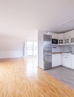 Moderne Dachgeschosswohnung in ruhiger, begehrter Lage - Energieeffizienz A+! - München