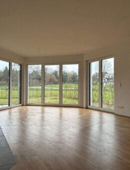 Moderne 3-Zimmer-Wohnung mit Terrasse in Brühl - Brühl (Nordrhein-Westfalen)