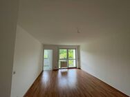 Charmante 2-Zimmer-Wohnung im 1. Obergeschoss mit Balkon - Leipzig
