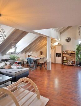 Stilvolle Maisonettewohnung mit offener Küche, Balkon und hochwertiger Ausstattung - Bühl