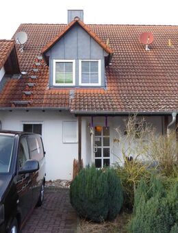 Großzügige und vermietete Doppelhaushälfte mit kleinem Garten in ruhiger Sackgasse! - Großostheim