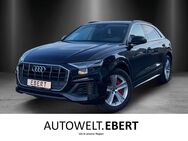 Audi Q8, 3.0 TFSI 55 e quattro, Jahr 2021 - Michelstadt