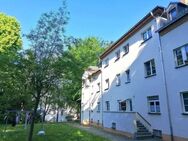 !! Chemnitz / Siegmar, neu renovierte 2-Zimmer-Wohnung mit Gartennutzung und PKW-Stellplatz !! - Chemnitz