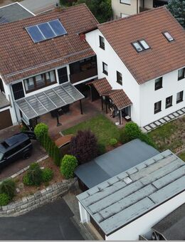 Geräumiges 1-2 Familienhaus mit gehobener Ausstattung - Burglauer