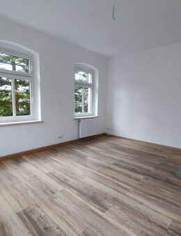Frisch sanierte, große 5-Raum Wohnung in Cranzahl mit Kamin, Garage und Garten! - Sehmatal