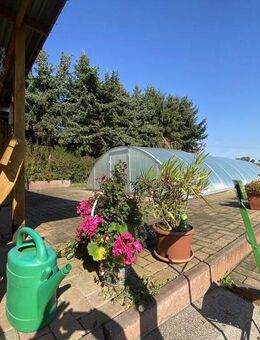 Ihr neues Zuhause im Grünen, romantischer 2-Seitenhof mit Scheune, großem Grundstück und Pool - Lommatzsch