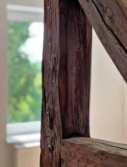 +++Süße Dachgeschoß-Wohnung mit Schrägen und Balken+++ - Magdeburg