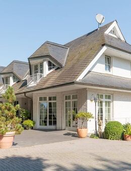 Villa mit Einliegerwohnung in begehrter Lage von Ellerbek - Hamburg Hamburg-Nord