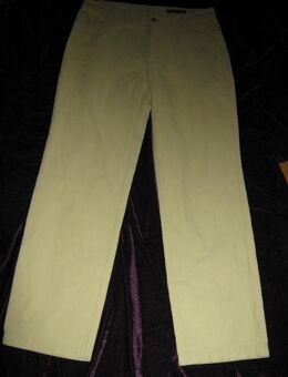 NEU * Edel * samtig * Fein- Cord Hose mit Swarovski * Strass * Kristalle "Betty Barclay" Gr. 42- 44 / M- L * kiwi- pistazien- grün * - Riedlingen