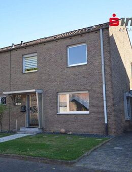 Bezugsfreie Doppelhaushälfte mit großem Grundstück und Garage - Baesweiler