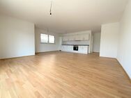 Letzte verfügbare Wohnung! XXL-Wohnzimmer, 2 Terrassen und 59m² Gartenanteil - Asperg