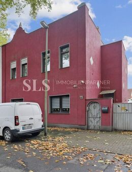 Großzügiges Zweifamilienhaus mit Garten in Duisburg Neumühl - Duisburg