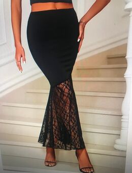 Eleganter Rock mit Spitzenbesatz Gr. S - Augsburg