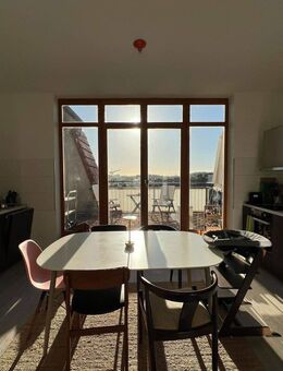 Lichtdurchflutete 105m² Altbauwohnung mit großer Terrasse in Prenzlauer Berg (mit Anmeldung) - Berlin