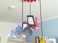 Kinderzimmer-Deckenlampe mit drei verschiedenen Autoabbildungen auf Holzbrettchen, wg. Umzugs für 18,- zu verk. - Köln