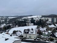 SCHÖNE helle 1,5-Zimmer-Wohnung mit Aussicht auf Burscheid - Burscheid