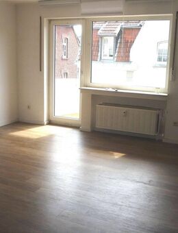 2 Zimmer Wohnung mit Balkon und Aufzug.. Zentrumsnah! - Leverkusen