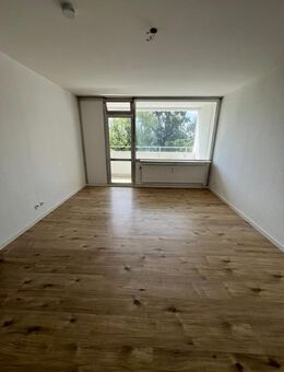 Renovierte 4-Zimmer-Wohnung mit Balkon - Kreuztal
