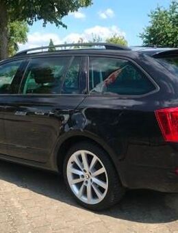 Skoda Octavia Combi 1,4 TSI Joy DSG Navi, Allwetter, ACC, ... - Guben