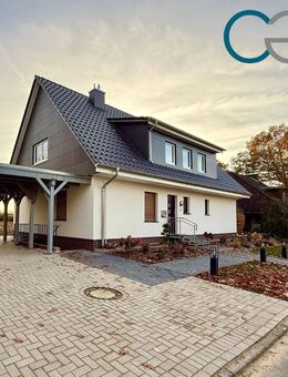 Modernes Wohnen im Grünen! Stilvoll kernsaniertes Einfamilienhaus mit viel Platz für die Familie! - Stöckse