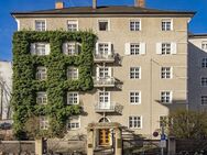 Edel sanierte 4- bis 5-Zimmer-Altbauwohnung in Schwabing zum Erstbezug - München