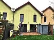 // frei werdendes Reihenmittelhaus mit Stellplatz in ruhiger Lage // - Leuna