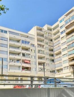METEOR IMMOBILIEN : Attraktive 2-Zimmer-Wohnung im Bellevuecenter - Hameln