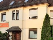 Helle 2,5 Zimmer Wohnung - Delmenhorst Stickgraser Damm - Parkett - 540,00 Euro zzgl Heiz- und Nebenkosten - neuwertige Einbauküche - Delmenhorst