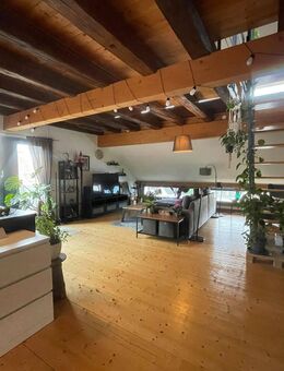 Sehr charmante DG-Maisonette-Wohnung mit Galerie u. Balkon in zentraler Lage Eggenstein - Eggenstein-Leopoldshafen