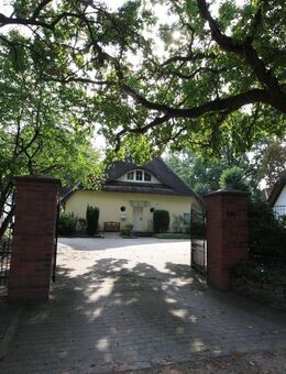 Rarität: Reetdach-Ensemble mit 3 Einheiten auf parkähnlichem Traum-Grundstück! - Norderstedt